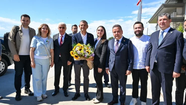 CHP Lideri Özel Antalya’da